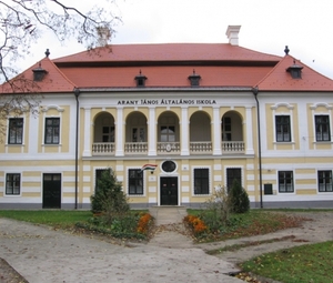 Felsőbüki-Nagy Kastély Felsőbüki-Nagy Kastély